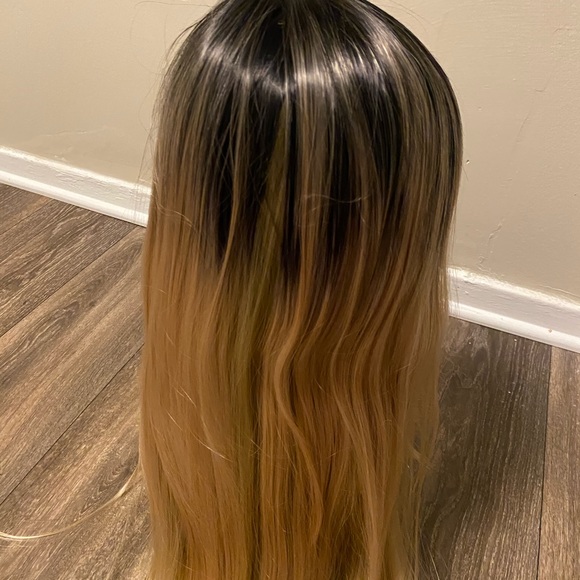 women’s dark black to blonde straight ombré wig - Picture 7 of 8